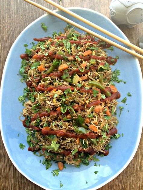 Beef Vermicelli Stir Fry ~ The Complete Savorist Beef Vermicelli, Vermicelli Recipe, Potluck Food, Fresh Vegetable Recipes, Vermicelli Recipes, Yummy Noodles, Rice Noodles Stir Fry, Ground Beef Rice, Beef Stir Fry Recipes