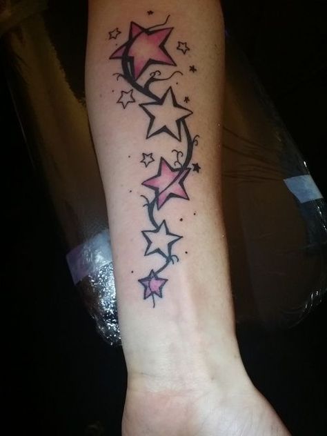 stars on forearm Star Tats, Roses Tattoos, Peace Tattoos, Stars Tattoo, Funky Tattoos, Tattoo Forearm, Star Tattoo, Sun Tattoos, Geniale Tattoos