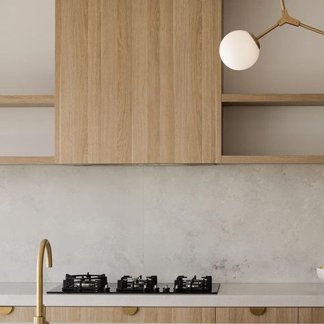 YDL Stone on Instagram: "Love at first sight.. YDL Cumulus Cloud looking divine in the benchtops and splash back of this stunning kitchen built by @gold_coast_unique_homes YDL Arctic White is also a perfect choice in the butlers pantry and bathroom vanities. Fabricator @dreambenchtops #ydlstoneau #ydlcumuluscloud #ydlarcticwhite #ydlqueensland" Ydl Stone Benchtop, Ydl Stone, Stone Benchtop Kitchen, Kitchen Splash Back, Stone Benchtop, Cumulus Clouds, Butlers Pantry, Butler's Pantry, Stunning Kitchens