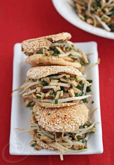 My Mom’s Beijing Biscuit “Shao Bing” Recipe (北京燒餅) – An Heirloom Recipe ~ http://jeanetteshealthyliving.com Bing Recipe, Bar Food Ideas, Chinese Snacks, Best Chinese Food, Food Sandwiches, Taiwanese Food, Heirloom Recipes, Slices Recipes, Healthy Recipies