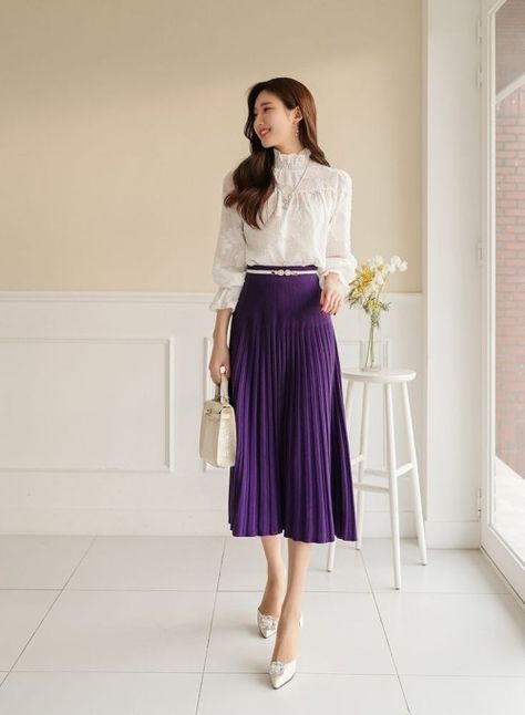 Purple Long Skirt Outfit, Sheer Blouse Designs, Skirt Outfit Korean, Long Skirt Outfits Korean, Purple Long Skirt, Long Skirt Outfit, Long Skirt Outfits, Outfit Korean, Look Formal