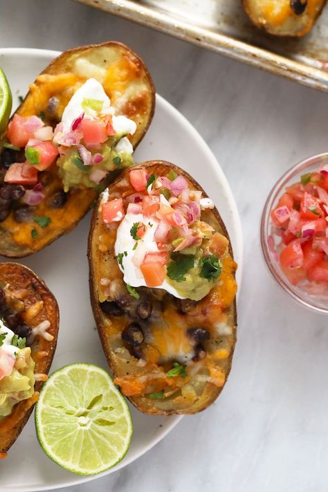 These vegetarian Mexican potato skins are the perfect healthy game day appetizer or for your next get together. They have the crispiest skin and the most flavorful toppings! Mexican Potato Skins, Veggie Apps, Diet For Healthy Skin, Appetizer Recipes Vegetarian, Mexican Potatoes, Whey Protein Recipes, Potatoe Skins Recipe, Healthy Skin Diet, Savoury Snacks