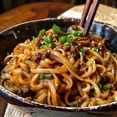 Mongolian Ground Beef Noodles, Ground Beef Noodles, Mongolian Ground Beef, Beef Noodles, Mongolian Beef, Beef And Noodles, Hoisin Sauce, Noodle Dishes, Noodle Recipes