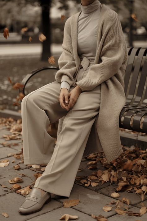 15 Light Academia Fall Outfits to Inspire Your Autumn Wardrobe! – fashionbylina.com Academia Fall Outfits, Light Academia Fall, Intellectual Style, Light Academia Fashion, Midsize Fall Outfits, Chic Fall Fashion, Trendy Fall Fashion, Academia Outfits, Early Fall Outfits