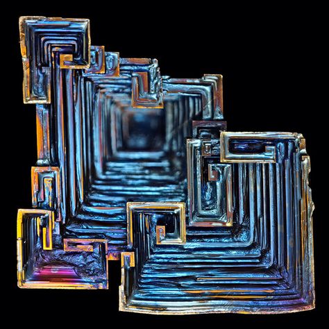 Bismuth crystal 1,2:1 by Alberto Iancer, via Flickr Microscopic Photography, Bismuth Crystal, Geology Rocks, Pretty Rocks, Iridescent Blue, Cool Rocks, Theme Color, Minerals And Gemstones, Rocks And Gems