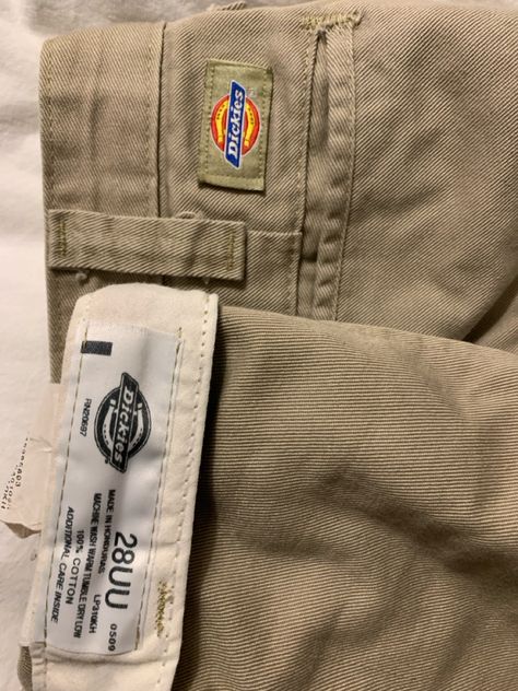 #pants #dickies #streetwear #fashion #outfits #outfitideas #ootd #beige #aesthetic Dickies Aesthetic, Ootd Beige, Dickies Streetwear, Streetwear Fashion Outfits, Dickie Jeans, Dickies Pants, Beige Aesthetic, Streetwear Fashion, Ootd