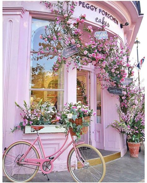 Pink Building, Peggy Porschen Cakes, Pink Bicycle, Fleurs Diy, Pink Houses, Everything Pink, Cake Shop, Pretty Places, Pink Aesthetic