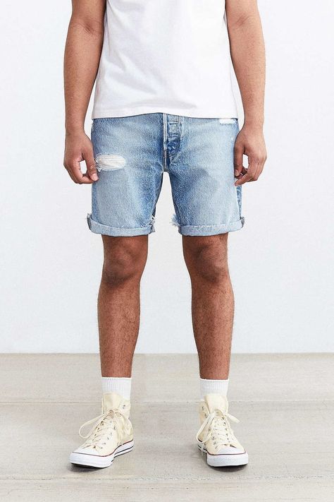 Short Hair For Men, Mens Short Hairstyles, How To Style Short Hair, Style Short Hair, White Chucks, Style Girlfriend, Types Of Shorts, Smart Casual Wear, Unique Socks