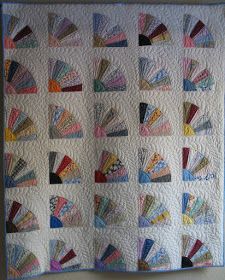 Burlap Crafts Diy, Japanese Quilt Patterns, Fan Quilt, Dresden Plate Quilts, Vintage Quilts Patterns, Dresden Quilt, Kaffe Fassett Quilts, Japanese Quilts, Quilt Care