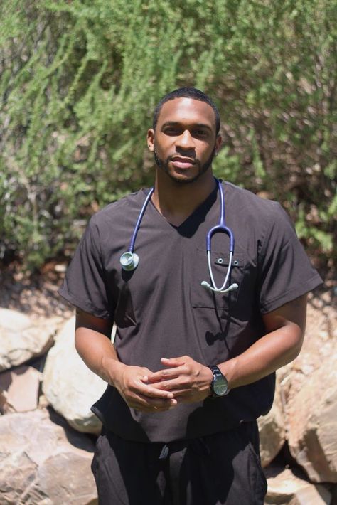 #Functionality, #stretch, with cooling technology is just what the #doctor ordered (get it?). @juscallme.doc is repping our new Men's Collection quite well. Man In Scrubs Aesthetic, Male Doctor Aesthetic Medical, Men In Scrubs, Black Doctor Aesthetic, Medical Intern, Black Doctor, Breaking The Waves, Nurse Photos, Medical Scrubs Outfit