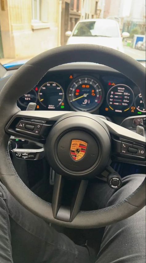 Porsche Aesthetic, Carros Porsche, Night Rides Snapchat, England Countryside, Dream Cars Mercedes, New Ferrari, Lovely Car, Lux Cars, Porsche Gt3