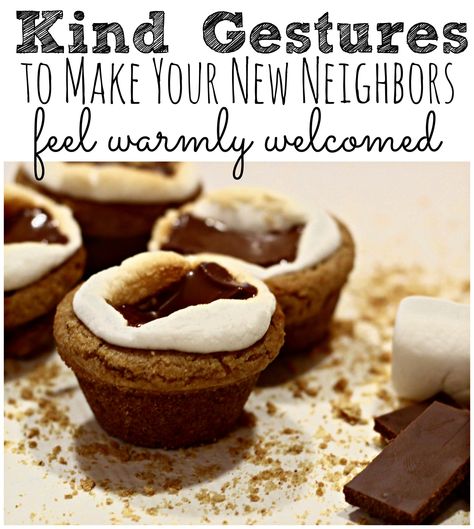 New neighbors on the street and want to go say hello? This article will give you all kinds of food AND non-food related ideas for making those new neighbors feel warmly welcomed to the street! Welcome Bake, Welcome New Neighbors, New Neighbor Gifts, Neighborhood Gifts, Moving Truck, New Neighbors, Baking Gifts, Neighbor Gifts, No Bake Treats