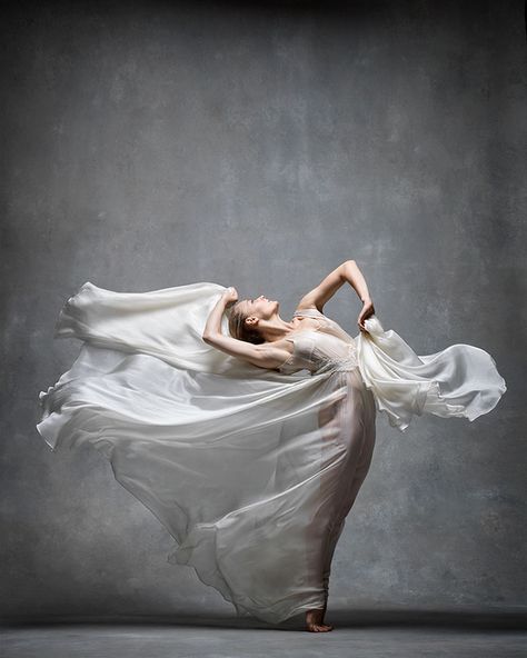 Dancers Contemporary Dance Art, Dance Photo Shoot, Dancer Photography, Dance Project, Dance Photography Poses, Alvin Ailey, Ballet Poses, Dance World, Misty Copeland