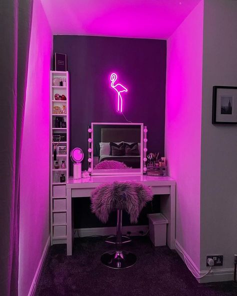 Room With Neon Sign, Dorm Inspo, Vanity Room, Glam Room, Useful Ideas, Interior Kitchen, Room Signs, Music Studio, Led Neon Signs