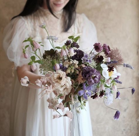 Floral Designs Arrangements, Green Wedding Bouquet, Purple Bouquets, Purple Bridal Bouquet, Niagara Wedding, Moon Wedding, Lavender Bouquet, Ethereal Wedding, Garden Wedding Decorations