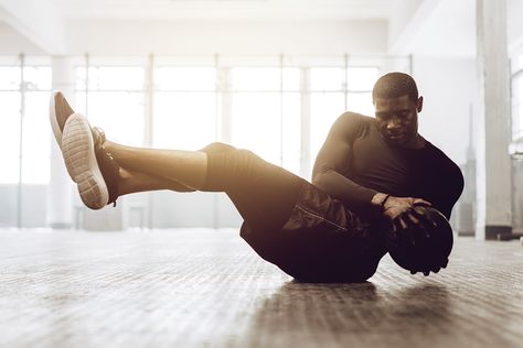 Can You Minimize Soreness Ahead of a Workout? - Aaptiv What Is Autophagy, Dream Fitness, Gym Photoshoot, Back Acne, Medicine Ball Workout, Be More Active, Quick Workouts, Gym Photos, Fitness Photoshoot