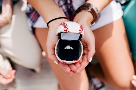 Omg, this is too cute. See how this baseball player proposed on the field, with the ring in an actual baseball! Baseball Proposal, Cute Engagement Announcements, Baseball Engagement Photos, Creative Engagement Announcement, Shiny Engagement Rings, Engagement Announcement Ideas, Baseball Engagement, Jose Villa Photography, Best Wedding Proposals