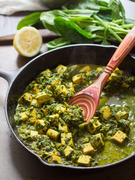 Vegan Saag Paneer, Vegan Saag, Tofu Paneer, Saag Paneer Recipe, Food Motion, Tofu Cubes, Indian Vegan, Bunny Food, Saag Paneer