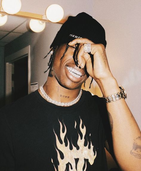 Girls admit travis scott very handsome😝😝😝🥵🥵🥵 Travis Scott Fashion, Kylie Travis, Rapper Wallpaper Iphone, Travis Scott Wallpapers, Pretty Flacko, Travis Scott Astroworld, Photographie Portrait Inspiration, Rap Aesthetic, Kid Cudi