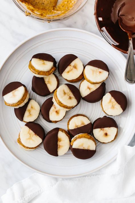 Chocolate Almond Butter Banana Bites | Downshiftology Chocolate Almond Butter, Meal Prep Snacks, 100 Calorie, Frozen Banana Bites, Banana Bites, Frozen Chocolate, Healthy Sweet Treats, Chocolate Almond, Think Food