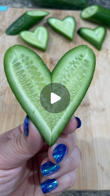 Watermelon Snack, Salad Decoration Ideas, Salads For Kids, Amazing Food Hacks, Mini Cucumbers, Beach Hacks For Adults, Beach Hacks Clever Ideas, Beach Hacks Kids, Food Shapes