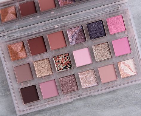 Rose Quartz Palette, Huda Beauty Rose Quartz Palette Looks, Loreal Makeup Products, Huda Palette, Huda Grunge Palette, Huda Beauty Rose Quartz Palette, Icy Nude Huda Beauty, Huda Beauty Pretty Grunge Palette, Huda Beauty Eyeshadow Palette