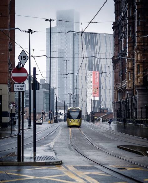 Manchester Photoshoot, Manchester Astetic, Manchester Apartment View, Manchester Urban Photography, Manchester Photography Locations, Manchester Piccadilly, Urban Environment, Urban Area, 2024 Vision