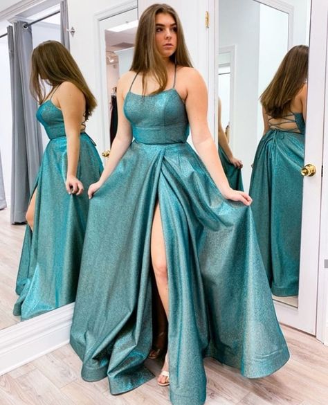 Graduation Party Dress, Spaghetti Strap Gown, Dresses Graduation, Graduation Party Dresses, Prom Dress Evening, Leg Split, Senior Prom, Dress Evening, Junior Dresses