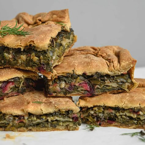 Green Pie, Butter Beans Recipe, Greek Recipes Authentic, Vegan Greek, Spinach Pie, Lemon Potatoes, Beetroot Salad, Greek Cooking, Greek Dishes