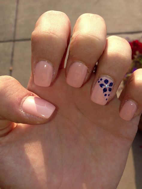 Nude and navy nails. Navy Blue And Peach Nails, Navy Blue And Blush Pink Nails, Nude And Navy Nails, Pink And Navy Nails, Navy Blue And Pink Nails, Blue Wedding Nails, Blue Toe Nails, Simple Wedding Nails, Fan Nails