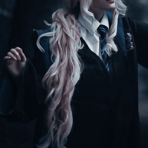 #ravenclaw #hogwarts Harry Potter One Shots, Ravenclaw Girl, Ravenclaw Uniform, Hogwarts Uniform, Ravenclaw Pride, Hogwarts Outfits, Harry Potter Oc, Ravenclaw Aesthetic, Cho Chang