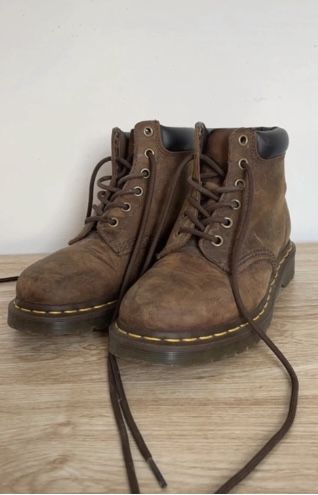 Brown Doc Marten Work Boots (on my wish list) Brown Doc Martens, Doc Martens 1461, Doc Marten Boot, My Wish List, Army Boots, Doc Marten, Swag Shoes, Wardrobe Ideas, Doc Martens