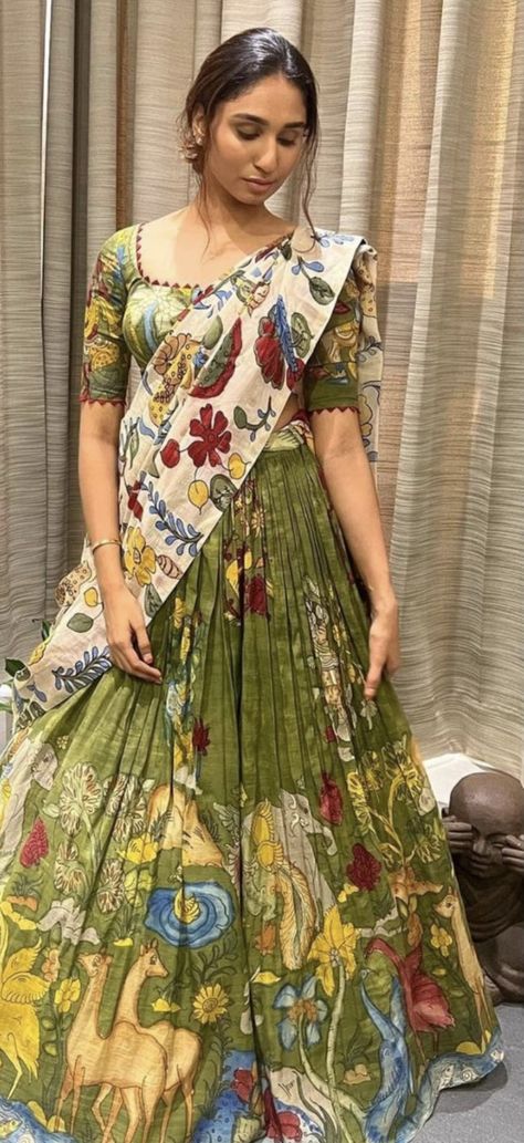 Half Saree Lehenga Kalamkari, Designer Half Sarees Party Wear, Latest Kalamkari Half Saree Designs, Kalamkari Lehangas For Women, Gopi Dress Blouse Design, Kalamkari Half Saree Lehenga, Half Saree Lehenga Wedding, Kalamkari Half Saree Designs, Half Saree Blouse Designs Pattern