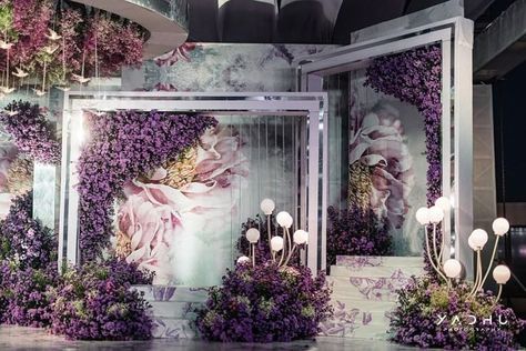 Purple Theme Wedding Decor, Purple And Lavender Wedding Decorations, Mehendi Theme, Lavender Wedding Decorations, Reception Background, C4d Design, Stage Decoration Photos, Balloon Pillars, Indian Wedding Decorations Receptions