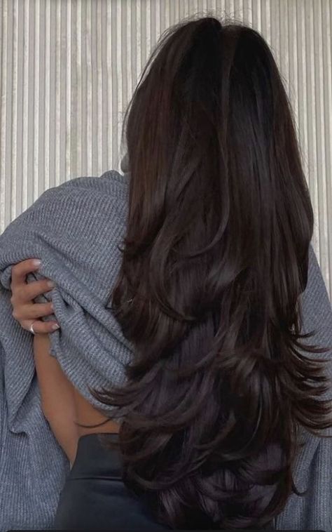 Haircut Selfie, Photo Hijab, Haircuts For Long Hair With Layers, Brown Hair Inspo, Hair Inspiration Long, Cute Hairstyle, Hairstyles For Layered Hair, Hijab Girl, Hair Stylies