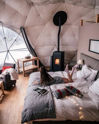 Timothy Sumer - Photography The cozy interior of this dome located in Switzerlands... Boho Style Bedding, Dome Glamping, Geo Dome, Geodesic Dome Homes, Dome Homes, Geodesic Domes, Glamping Ideas, Dome Home, Luxury Glamping