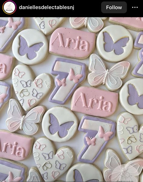 Butterfly 1st Birthday Cookies, Butterfly Birthday Cookies, Butterfly Cookies Decorated, Butterfly Sugar Cookies, Butterfly 1st Birthday, Butterfly Cookies, Royal Iced Cookies, Sugar Cookie Royal Icing, Butterfly Party