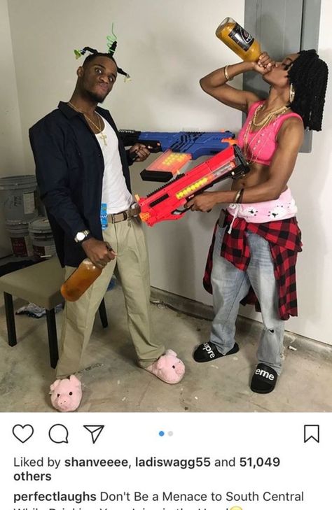 Rapper Couple Halloween Costumes, Don't Be A Menace Costume, Cute Black Couple Costumes, Don’t Be A Menace Costume, Couple Costumes Unique Creative, Loc Dog Dont Be A Menace Costume, Dont Be A Menace Halloween Costume, Black Couples Halloween Outfits, Mixed Couples Halloween Costume Ideas