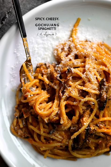 Cheesy Gochujang Noodles, Gojuchang Pasta, Gojujang Recipes, Pork Gochujang, Gojuchang Noodles, Gochujang Spaghetti, Gochujang Buttered Noodles, Amazing Pasta Recipes, Gochujang Recipes