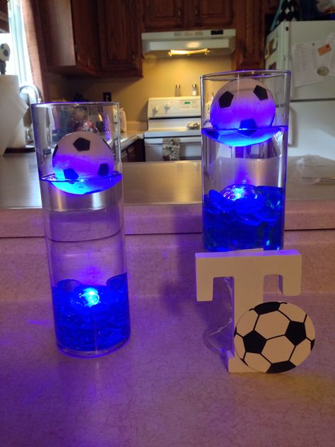 My centerpiece ideas for our sons soccer banquet Volleyball Centerpieces, Soccer Centerpieces, Birthday Dinner Ideas, Soccer Wedding, Soccer Banquet, Oliver Atom, Soccer Theme Parties, Soccer Ideas, Mitzvah Centerpieces