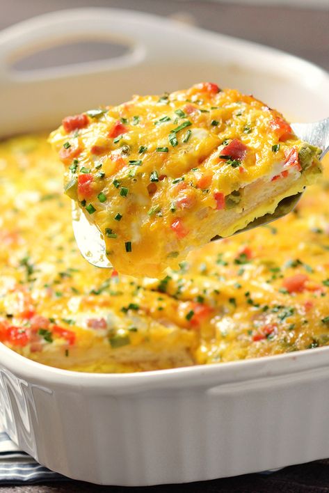 Loaded Baked Denver Omelet Casserole Omelet Casserole, Soaked Oats, Denver Omelette, Denver Omelet, Nice Recipes, Brunch Recipe, Brunch Buffet, Breakfast Casseroles, Easter Brunch