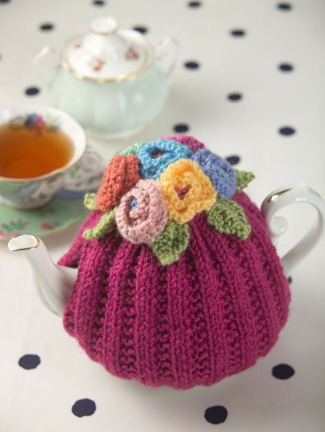 Knit Tea Cozy Pattern, Spring Knitting Patterns, Knitted Tea Cosy, Knit Tea Cozy, Spring Knitting, Tea Cosy Pattern, Winter Knitting Patterns, Tea Cosy Knitting Pattern, Tea Cozy Pattern