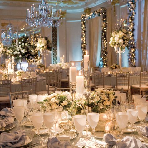 Winter Wedding Centerpieces, Flowers And Candles, Elegant Wedding Reception, Lights Wedding, Winter Wedding Colors, Winter Wedding Decorations, Bridal Guide, Winter Wonderland Wedding, Wonderland Wedding