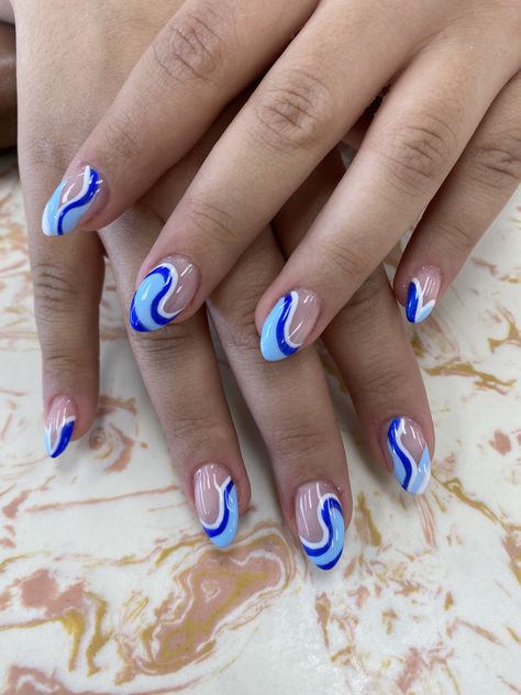 Glitter Wave Nails, Blue Wave Nails, Wave Nail Art, Wave Nail Design, Summer Nails Almond, Wave Nails, Blue And White Nails, Summer Blue, Wave Design