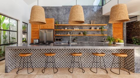 Modern Surf Style Is What Your Home Needs This Summer - House & Home Surf Style Home, Bar Outside, Tropical Chic Decor, Decor Kitchen Ideas, Tropical Interiors, Kitchen Floor Plan, Indoor Outdoor Kitchen, Outdoor Kitchen Bars, Tropical Home Decor