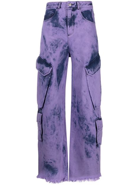 #futurismo #cybercore #retro #y2k #futuredenim #canatiba #canatibatrends Purple Cargo Pants, Purple Denim, Designer Clothing Brands, Tie Dye Denim, Stylish Pants, Purple Tie Dye, Upcycled Materials, Tie Dye Designs, Lilac Purple