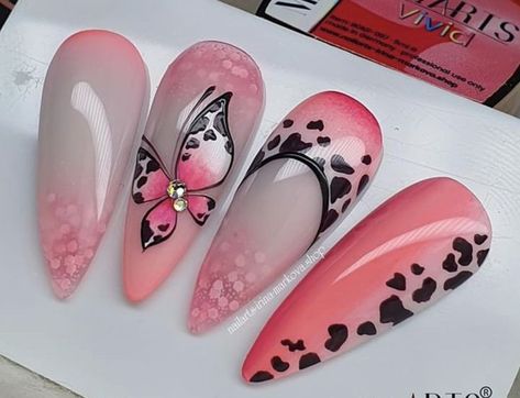 35 Trendy and Cute April Nails of You Will Love | Spring Nails 2024 Cute April Nails, Rosy Nails, Nail Art Designs Valentines, Summer Nail Inspiration, Nail Art Designs Valentines Day, Nail Designs For Beginners, Easy Nail Designs, Summer Nails Ideas, Nail 2024