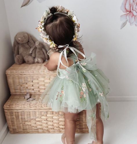 ✿ Sage Green Tulle Dress, Princess Birthday Dress, Fairy Theme Birthday Party, Green Tulle Dress, Kid Outfit, Fairy Costumes, Floral Tulle Dress, Fairy Garden Birthday Party, Fairy Outfit