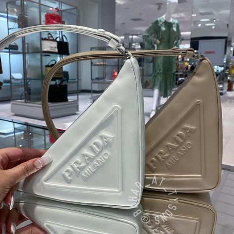 Personal Shopper on Instagram: “Prada triangle shoulder bag #1950” Painted Purses, Painted Purse, Prada Triangle, Triangle Bag, Gucci Soho Disco Crossbody, Bags Aesthetic, Personal Shopper, Nail Trends, Prada Bag