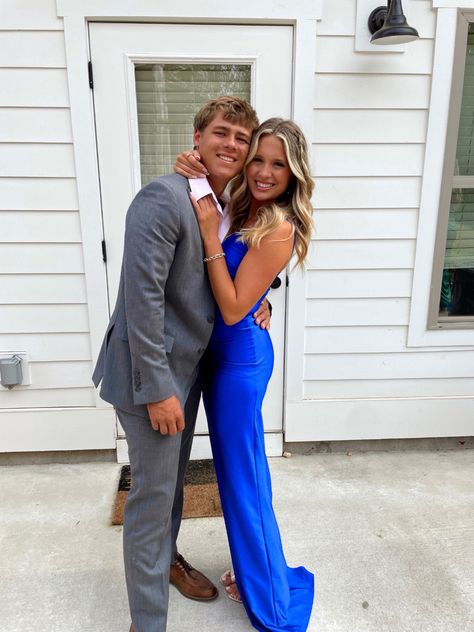 Cobalt Blue Homecoming Couple, Royal Blue Prom Dress Outfit, Prom Royal Blue Dress Couple, Royal Blue Dress Couple, Prom Hair Blue Dress, Royal Blue Prom Outfits For Couples, Royal Blue Prom Ideas, Couple Prom Poses Pic Ideas, Royal Blue Prom Couple Outfit